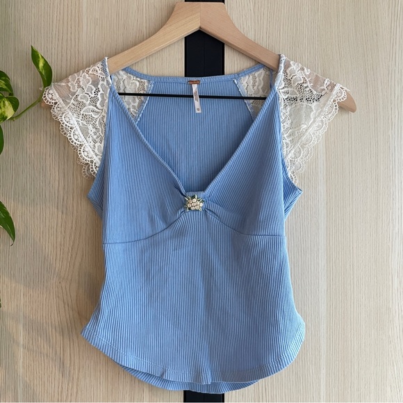 Free People Top - Picture 1 of 2